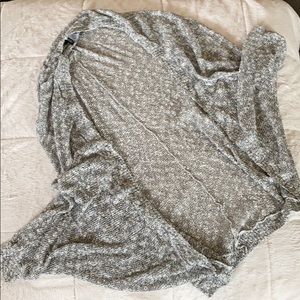 Black & white knitted slouchy sweater